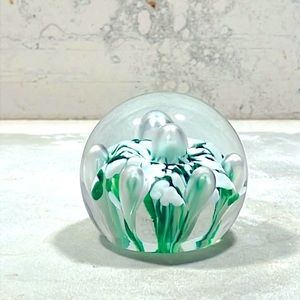 Handblown Zimmerman Paperweight Green & White Confetti Flowers with Bubbles NWT